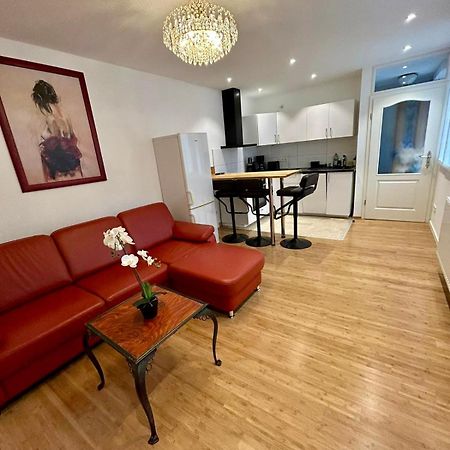 Exklusives Haus, Ruhig Gelegen Im Innenhof, Zentral, Lichtdurchflutet, Karlsruhe Esterno foto
