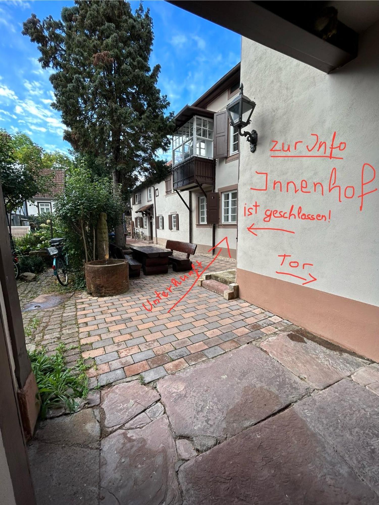 Exklusives Haus, Ruhig Gelegen Im Innenhof, Zentral, Lichtdurchflutet, Karlsruhe Esterno foto
