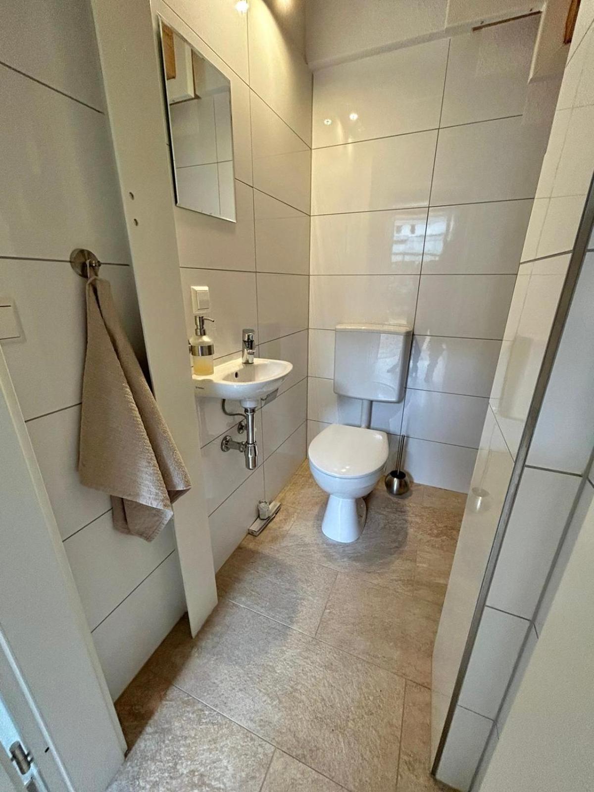 Exklusives Haus, Ruhig Gelegen Im Innenhof, Zentral, Lichtdurchflutet, Karlsruhe Esterno foto
