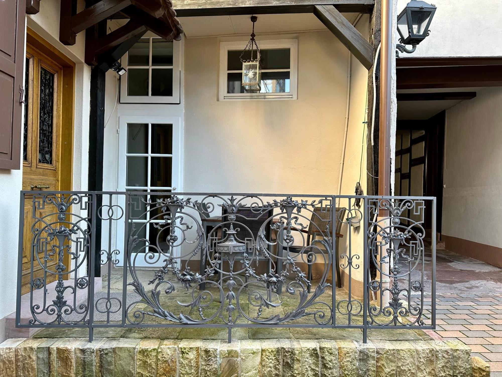 Exklusives Haus, Ruhig Gelegen Im Innenhof, Zentral, Lichtdurchflutet Zustellbett,Babybett Bei Bedarf Karlsruhe Esterno foto